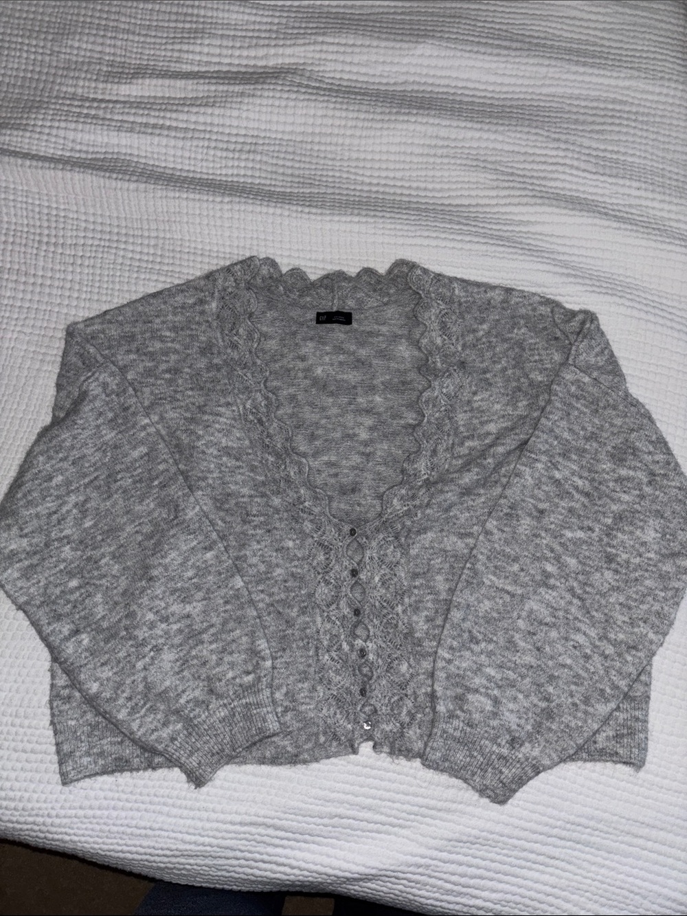 Gap Fuzzy Pointelle Scalloped Crop Cardigan Gray XXL